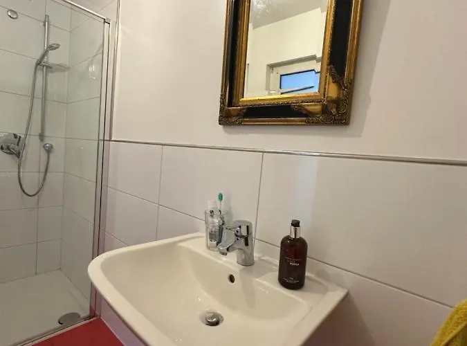 Habitación en casa particular Guest - Monteurzimmer Im *